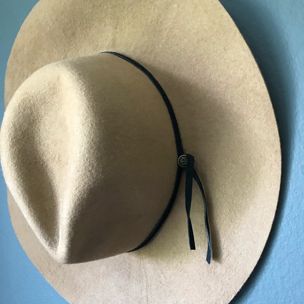 Goorin Bros khaki wool wide brim fedora